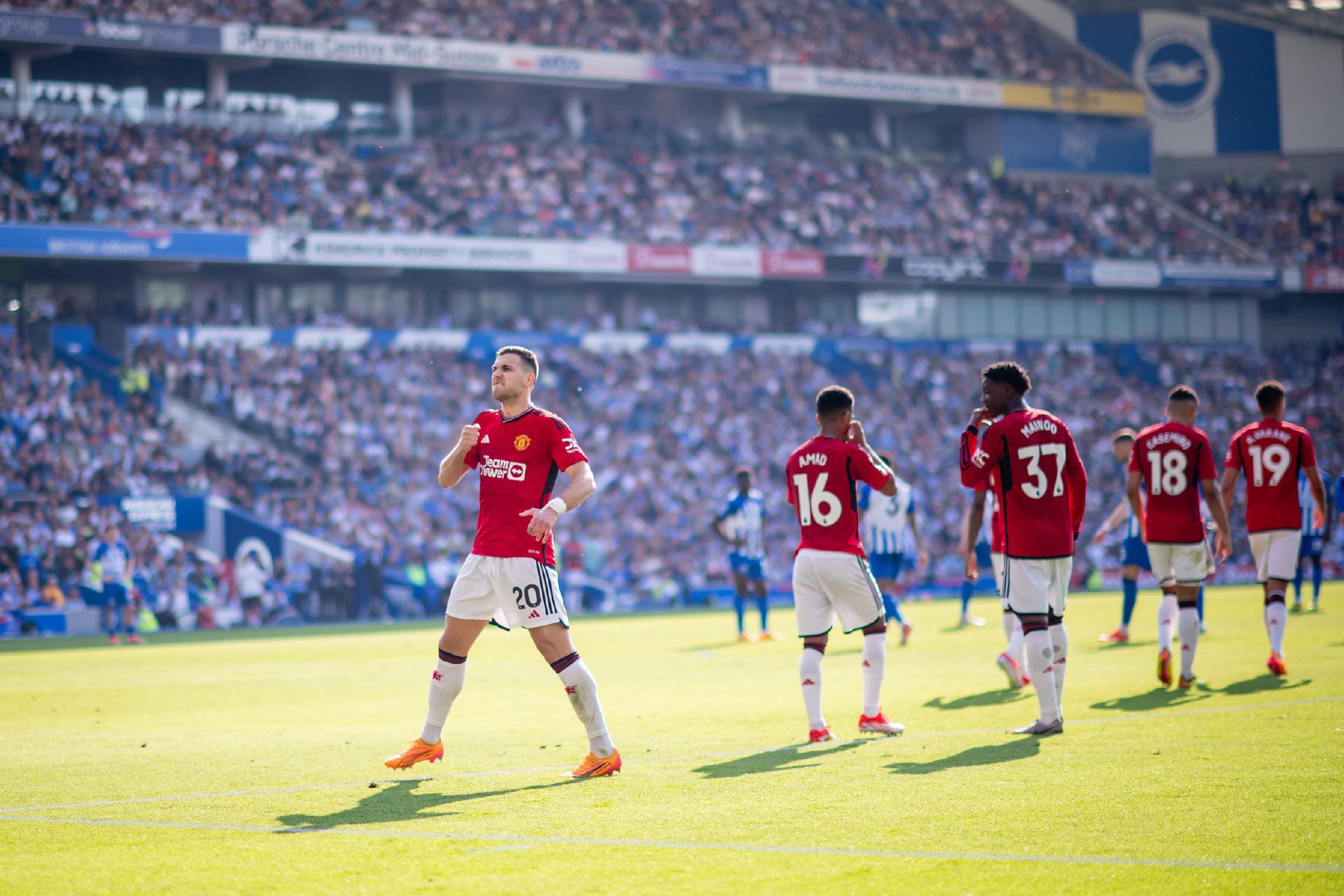 在他的带领 在他的带领